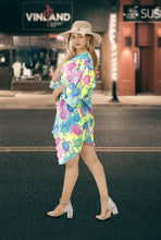 Load image into Gallery viewer, Multi Color Sheer Turtle Printed Short Kimonos For Women