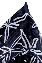 Load image into Gallery viewer, la-leela-men-casual-wear-holiday-cotton-hand-palm-tree-printed-batik-black-aloha-shirt